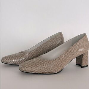 Stuart Weitzman Size 8 Anna Beige Angora Nappa Women’s Heels